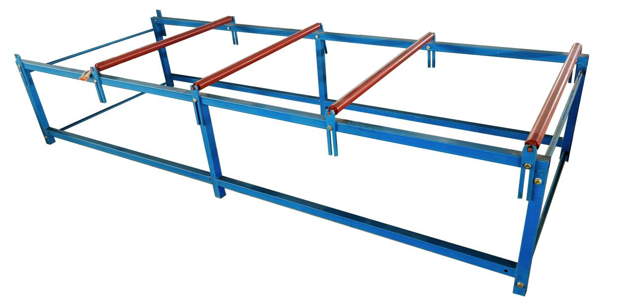 Corrugated roofing sheet making machine